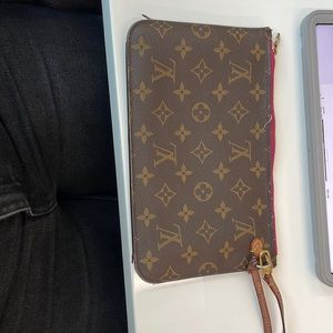 AUTHENTIC LOUIS VUITTON CLUTCH